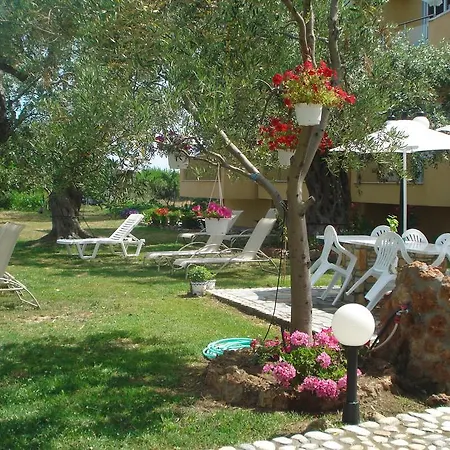 Πανσιόν Ktima Panaretos Sea And Olive Πρίνος